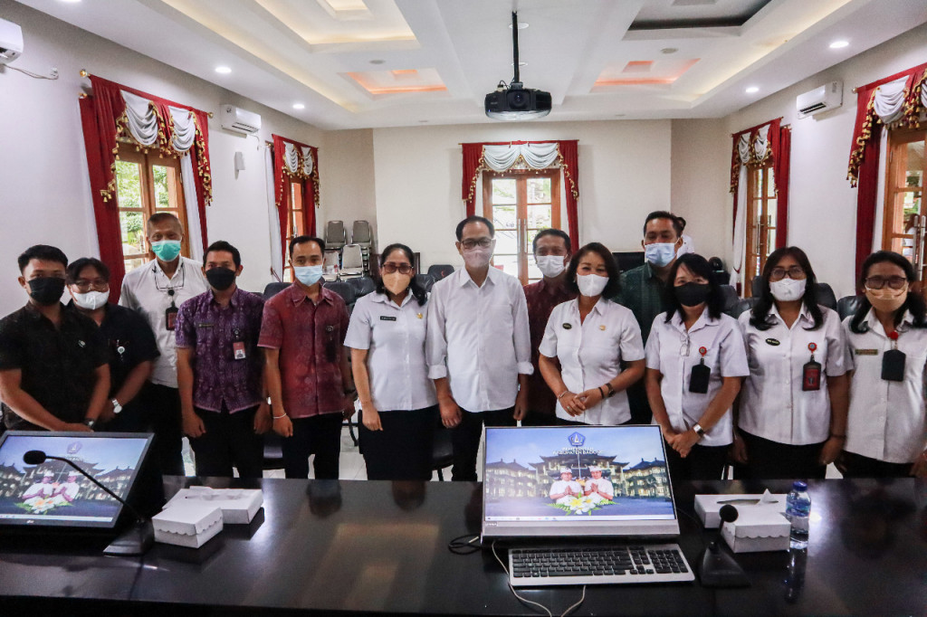 Wabup Suiasa Terima Audiensi Perwakilan Penyuluh Bahasa Bali Se-Badung